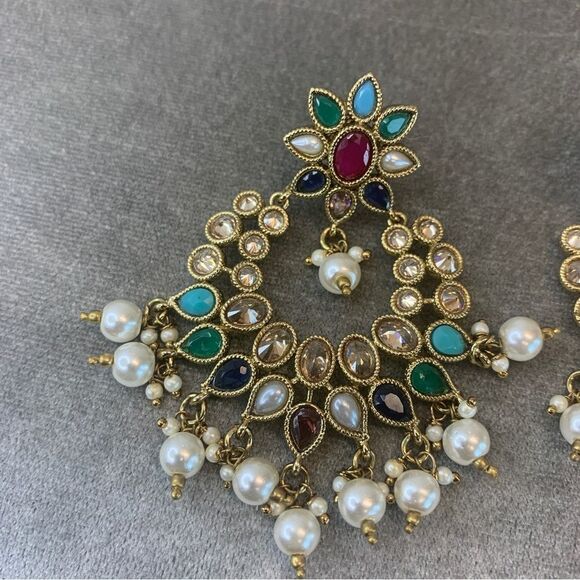 MULTICOLOURED Faux Pearl Costume Jewellery Dangling Earrings - Picture 3 of 8